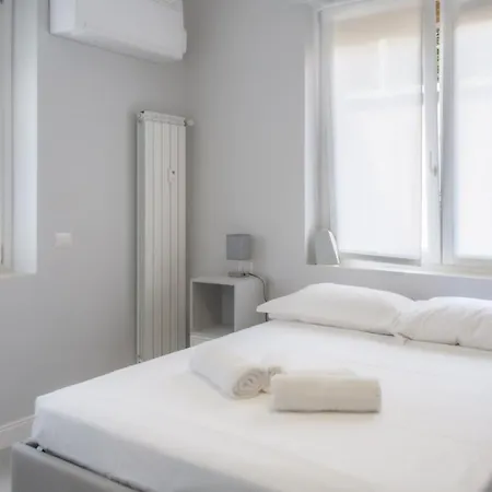 Bnbutler - Pergolesi, 6 - Accogliente E Moderno A Due Passi Da Tutto Milan Exterior photo